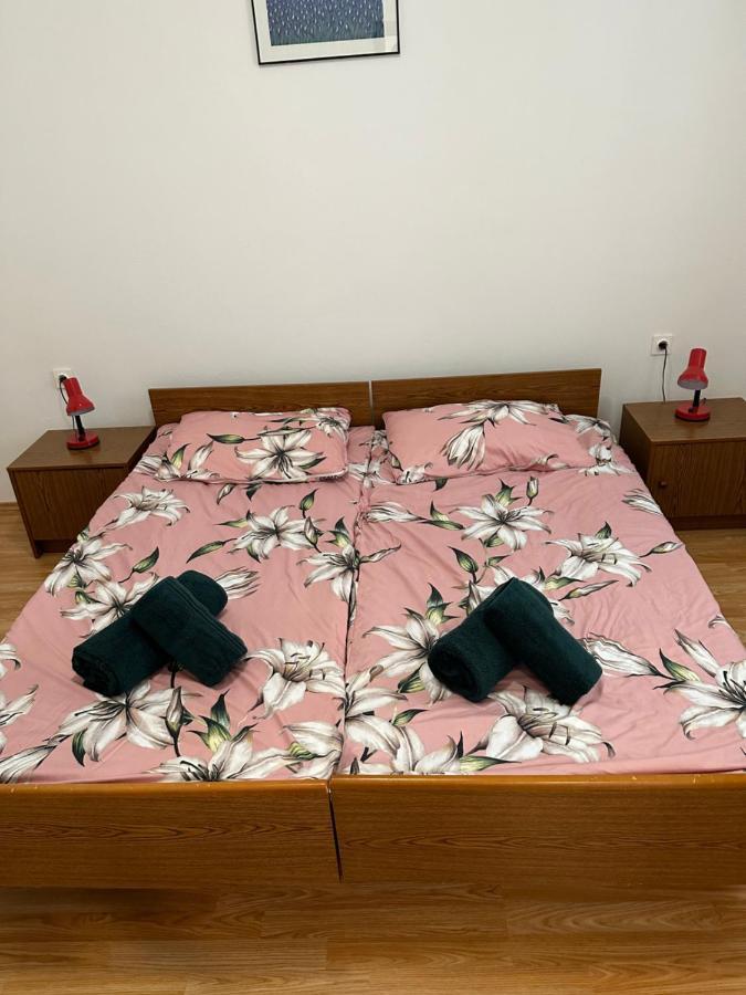 Apartmani Marko Novalja Kültér fotó