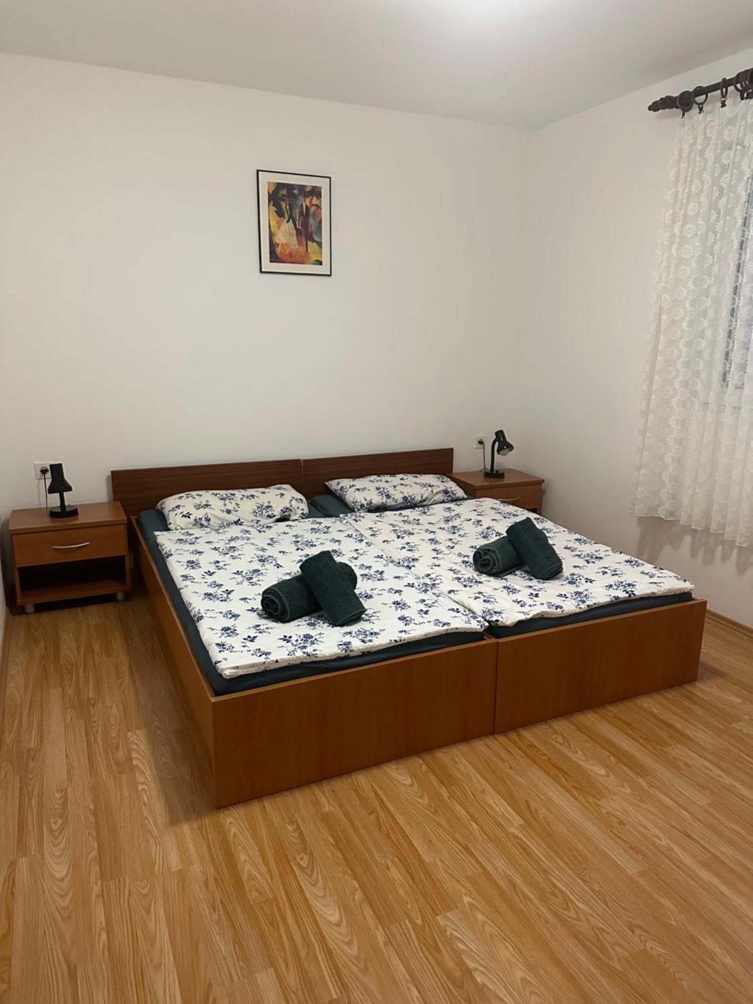 Apartmani Marko Novalja Kültér fotó