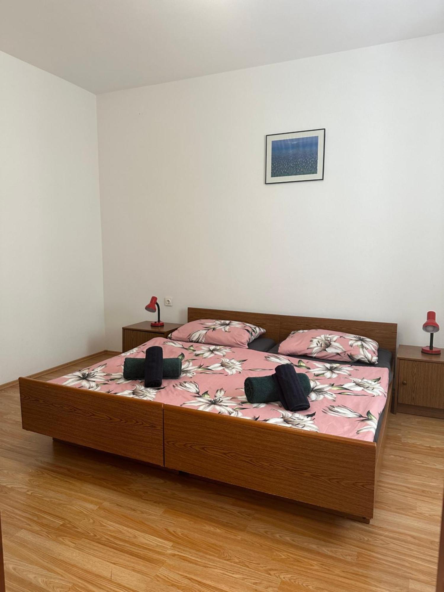 Apartmani Marko Novalja Kültér fotó